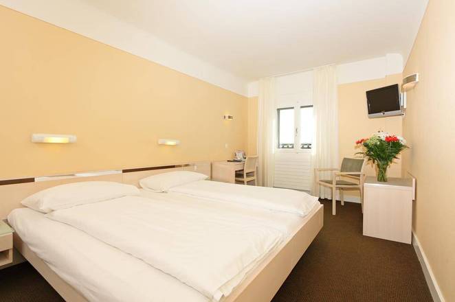 Hotel Bernina Geneva, Geneva